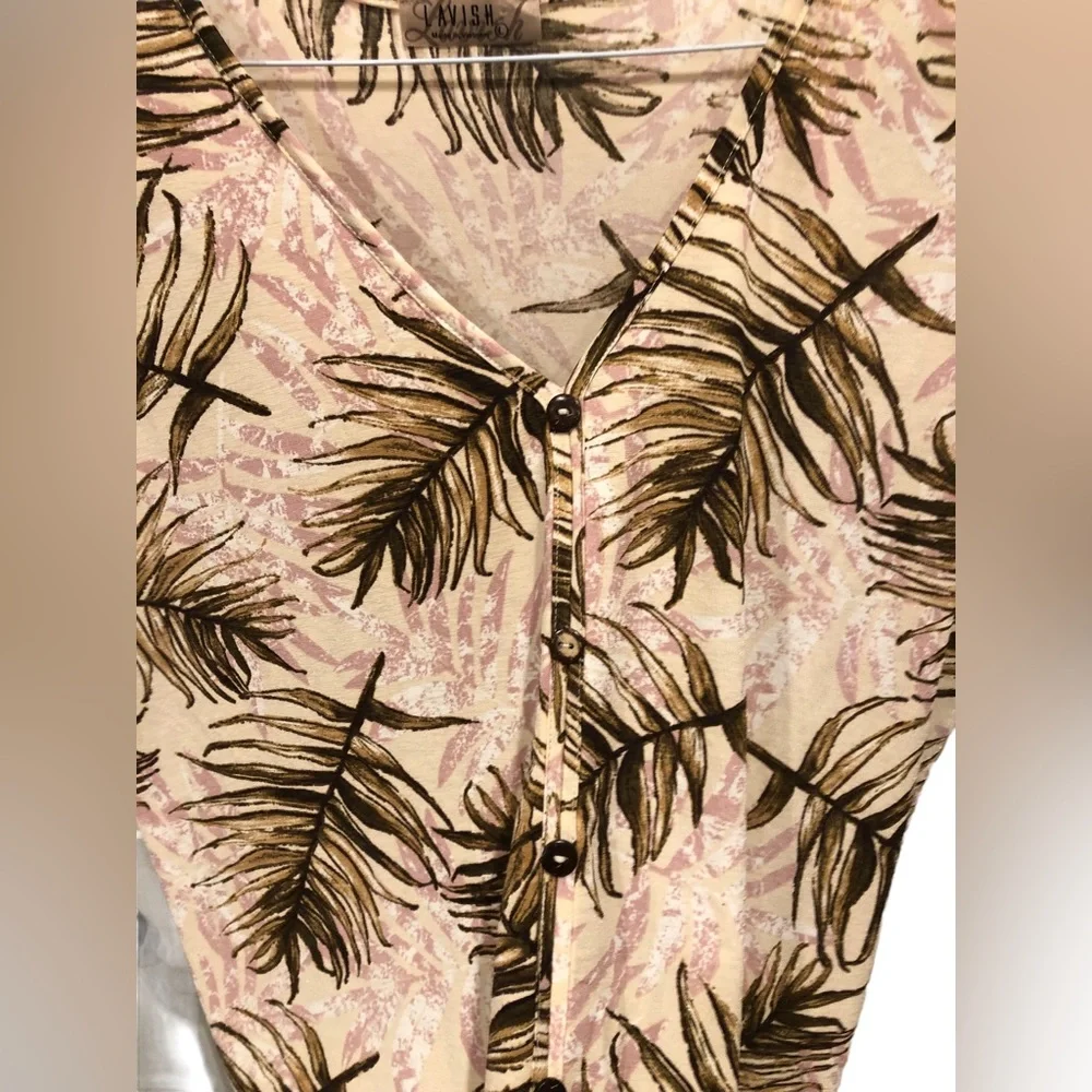 Lavish Size Large tie & button detail blouse coastal summer style cape sleeve - Picture 6 of 14